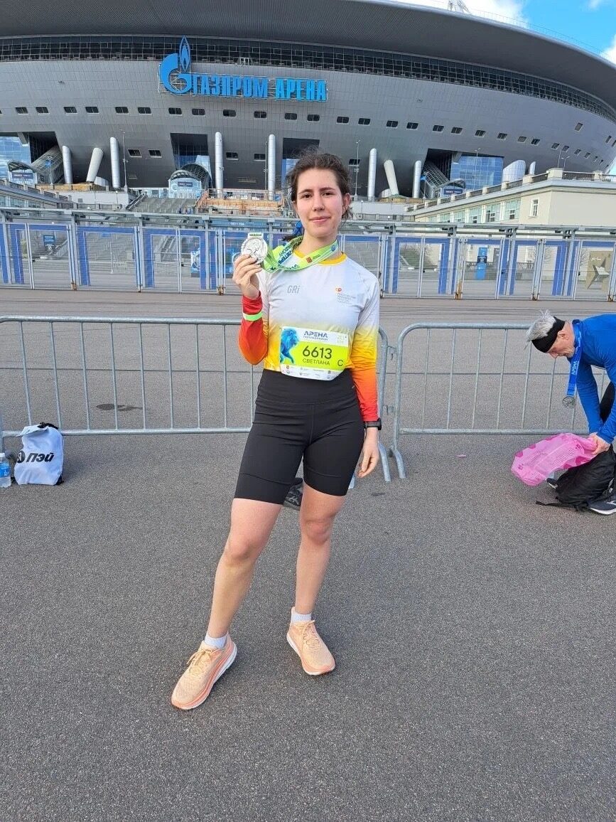 Бегуны RunStart на полумарафоне «Арена» в Санкт-Петербурге